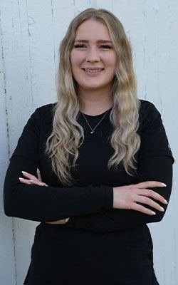 Headshot of dental assistant jen